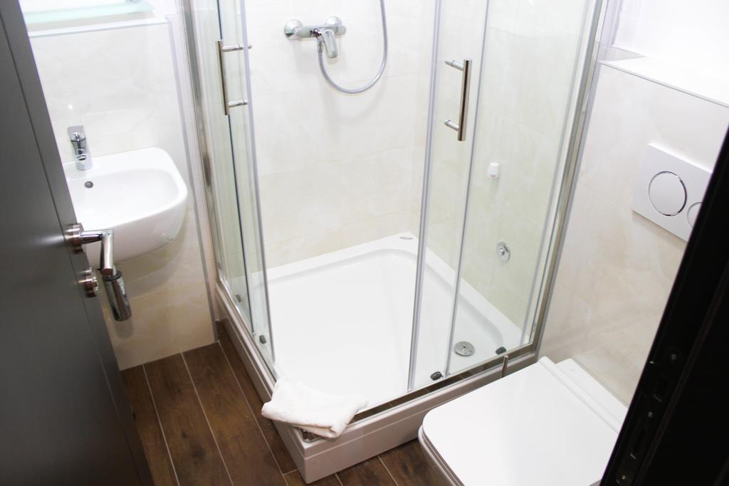 Wake Up Apartments And Rooms Belgrade Extérieur photo