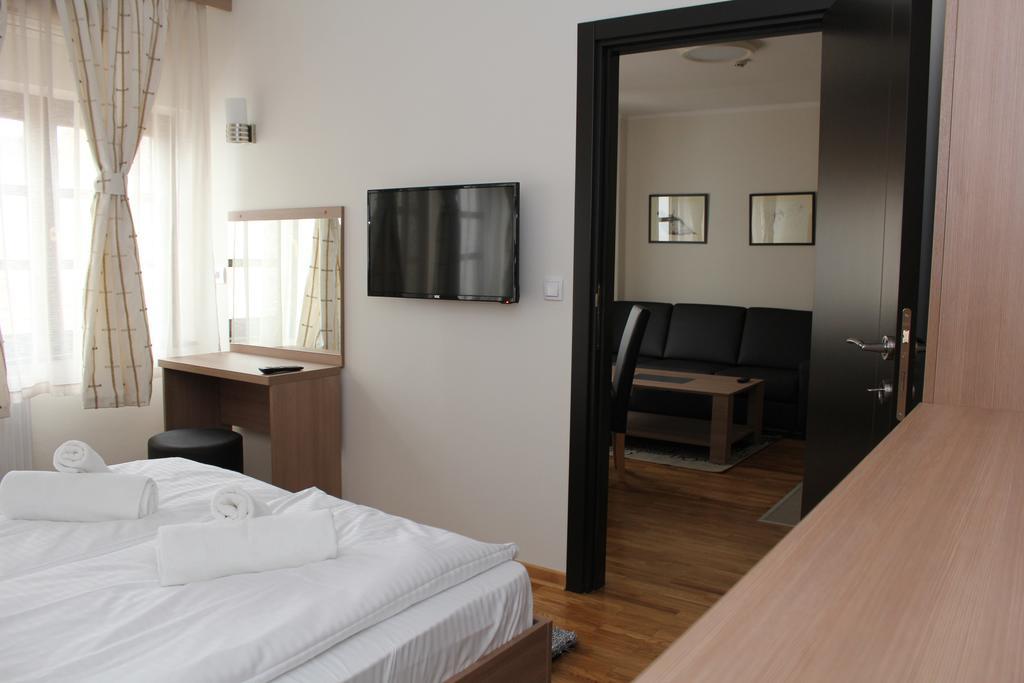 Wake Up Apartments And Rooms Belgrade Extérieur photo