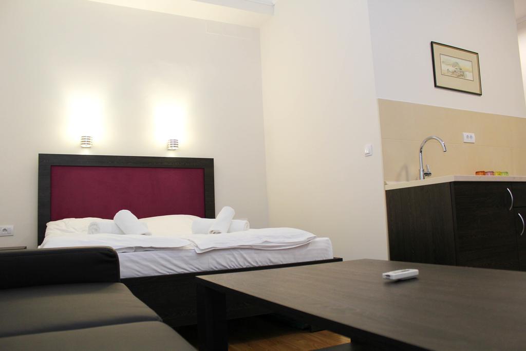 Wake Up Apartments And Rooms Belgrade Extérieur photo