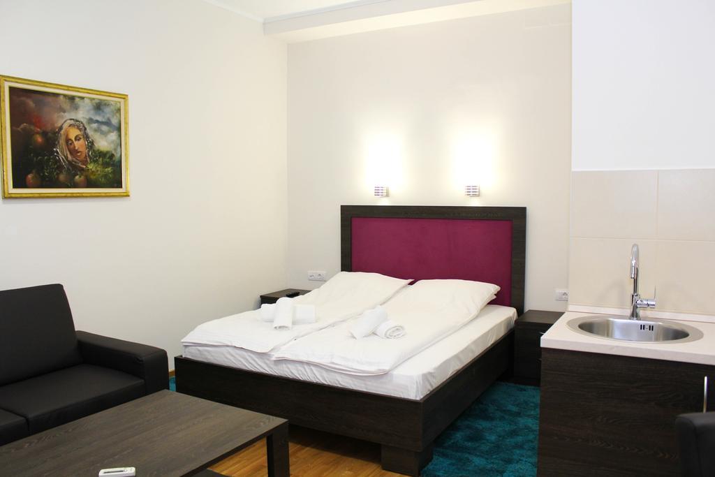 Wake Up Apartments And Rooms Belgrade Extérieur photo