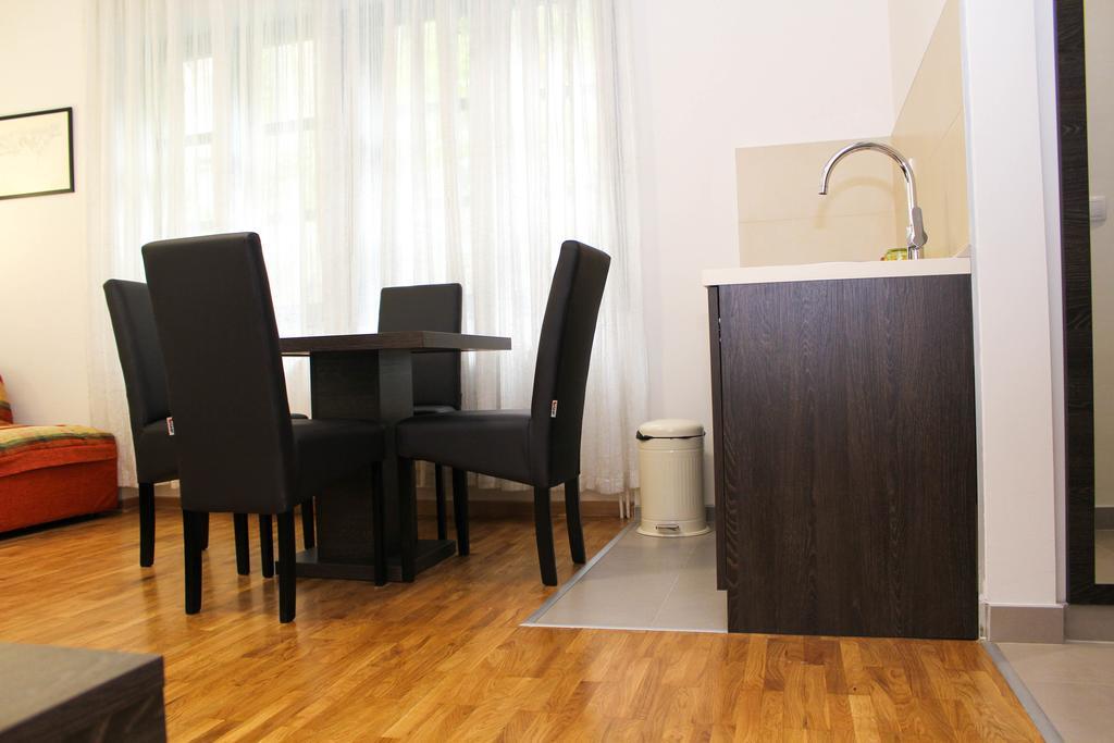 Wake Up Apartments And Rooms Belgrade Extérieur photo