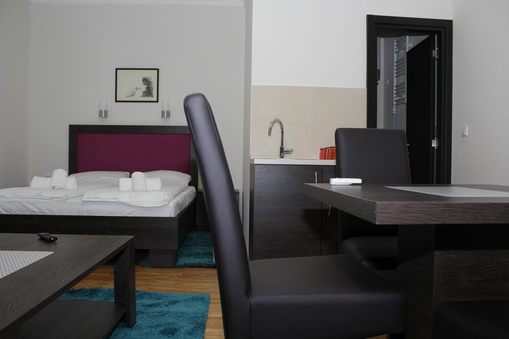 Wake Up Apartments And Rooms Belgrade Extérieur photo