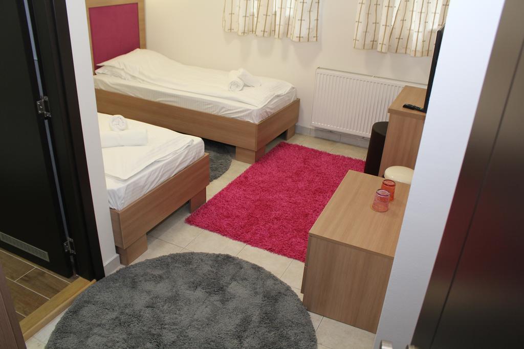 Wake Up Apartments And Rooms Belgrade Extérieur photo