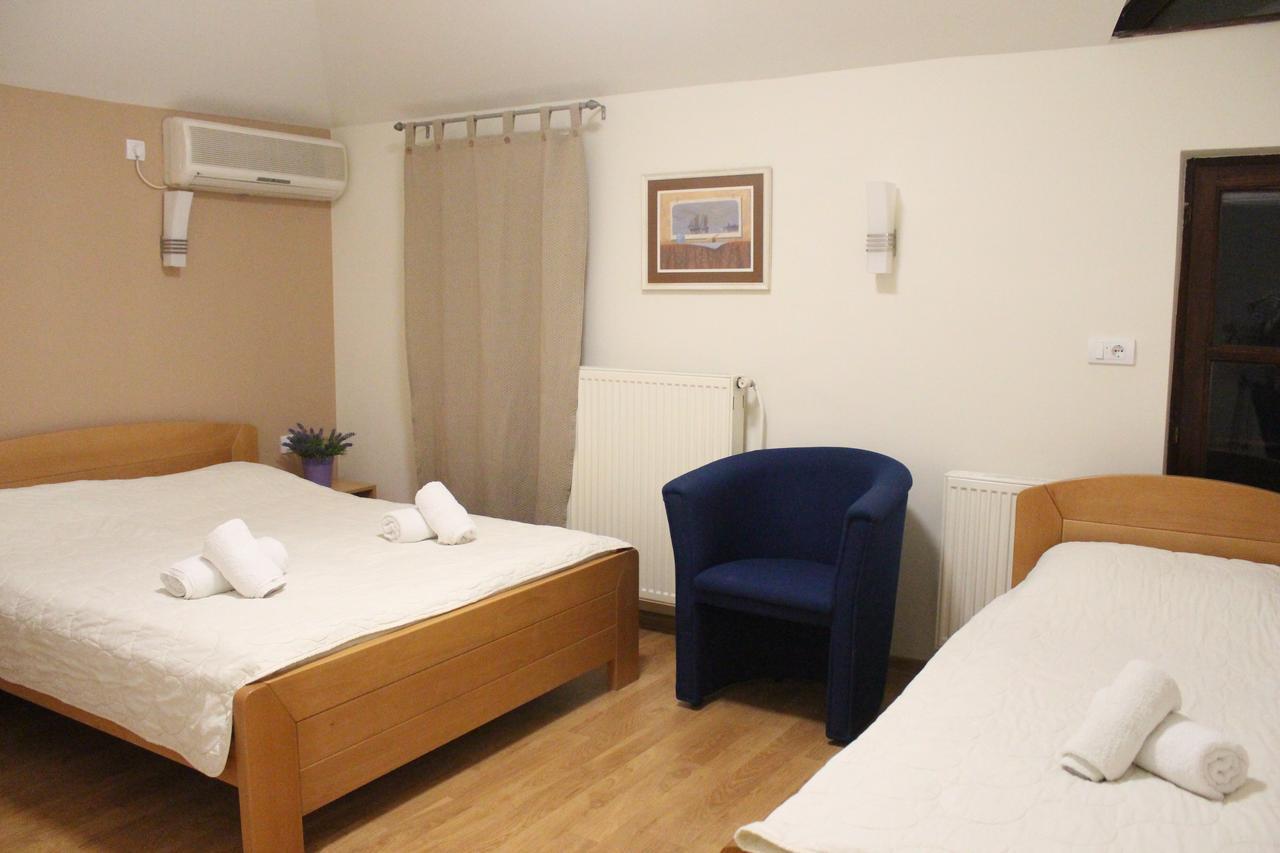 Wake Up Apartments And Rooms Belgrade Extérieur photo
